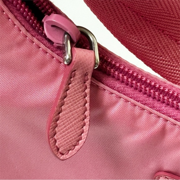 PRADA Nylon Re-Edition 2000 Tessuto Hobo Mini Bag in Begonia Pink - Picture 7 of 12